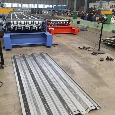Petit pain de plate-forme de plancher de JCX formant le petit pain automatique de plate-forme de plancher de structure métallique en métal de machine formant la machine