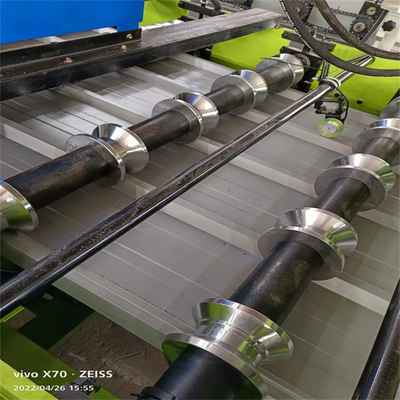 petit pain à grande vitesse du R-panneau 15-20m/min formant le panel de toit de machine faisant la machine