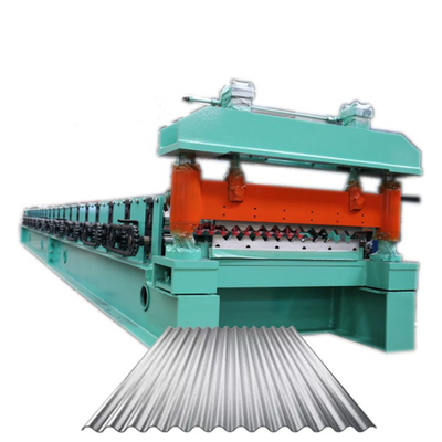 Le panneau ondulé de toit et de mur de vague en métal automatique de couleur laminent à froid former la machine