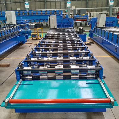 Petit pain en acier de panneau de toit de profil de la couleur de haute qualité IBR 686 en métal formant la machine