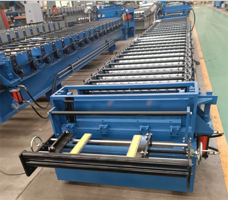 Petit pain ondulé de toit de fabrication en acier de couleur formant la vitesse de la machine 15-20m/min pour la construction de logements