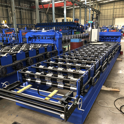 0.3-0.8 millimètre colore le panneau vitré par métal en acier enduit de tuile de toit faisant le petit pain formant la machine