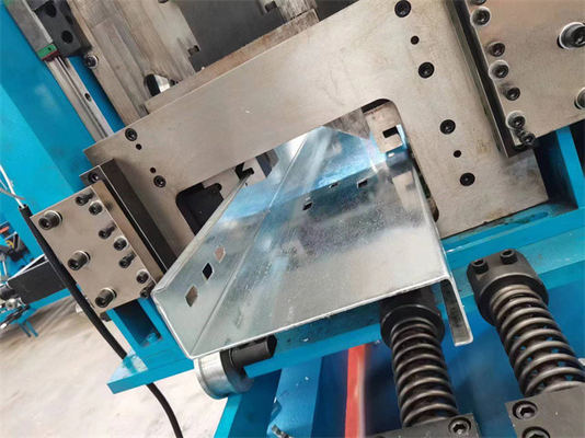 petit pain de Purlin de 30m/Min CZ formant la machine pour le mur en acier de toit de construction