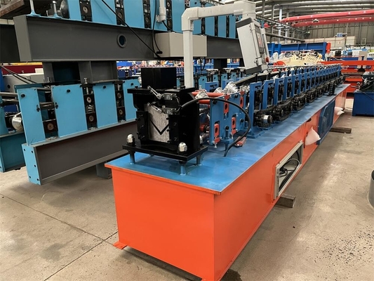 L'onde entretenue d'UW profile le laminoir de la Manche de goujon et de machine U C de voie