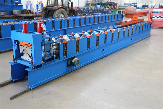 Petit pain à grande vitesse galvanisé de chapeau d'arête de toit formant la tuile de machine faisant des machines