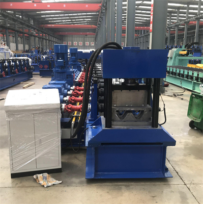 La boîte de vitesse W a formé la rambarde de route formant la machine 380V pour la route