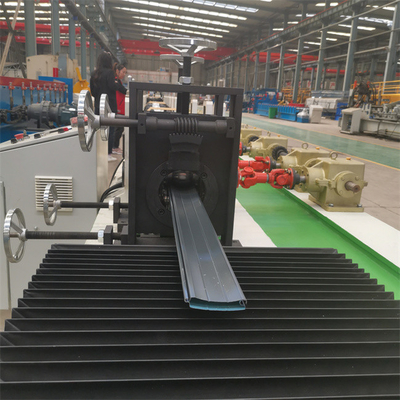 petit pain de porte du volet 7.5kw formant la porte de volet de rouleau d'unité centrale de machine faisant la machine