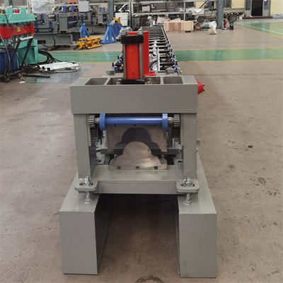 Moitié de toit rond Ridge Cap Roll Forming Machine pour le matériau de construction