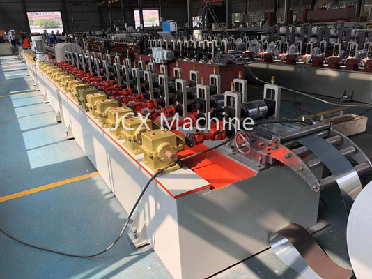 Petit pain de porte de volet de mousse d'unité centrale formant la machine 380V 50Hz 3 phases