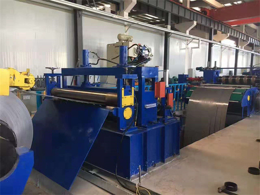 Ligne de fente en acier galvanisée machine 180KW de couleur complètement automatique