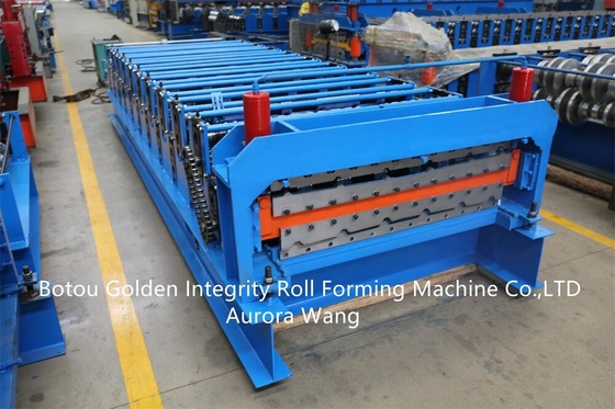 Les tuiles de panneau de feuille de plaque d'appui de plate-forme de double couche roulent la formation faisant le petit pain de machines formant la machine