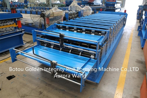 Les tuiles de panneau de feuille de plaque d'appui de plate-forme de double couche roulent la formation faisant le petit pain de machines formant la machine