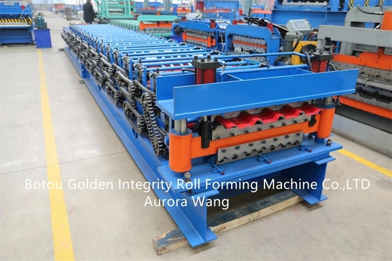 L'utilisation de toit a ridé la tuile de toit en acier de feuille de toiture de profil faisant à prix le petit pain en acier de double couche formant la machine