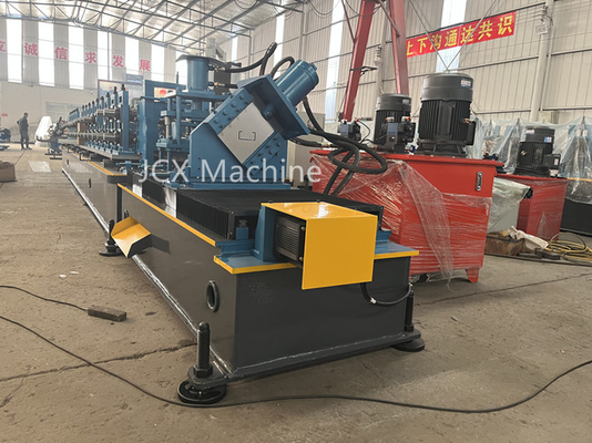 la Manche d'UC de machine de 15-35m/Min Metal Stud And Track avec le poinçon de H