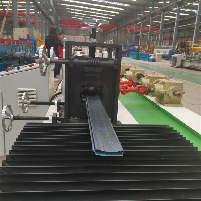 petit pain de porte du volet 7.5kw formant la porte de volet de rouleau d'unité centrale de machine faisant la machine
